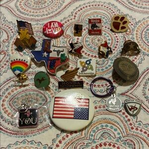 Vintage Colorful Assorted Brooch Set